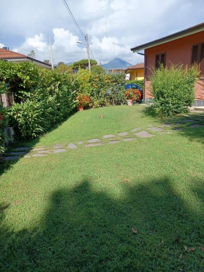 Apartamento A Casa Di Berta Pietrasanta Exterior foto